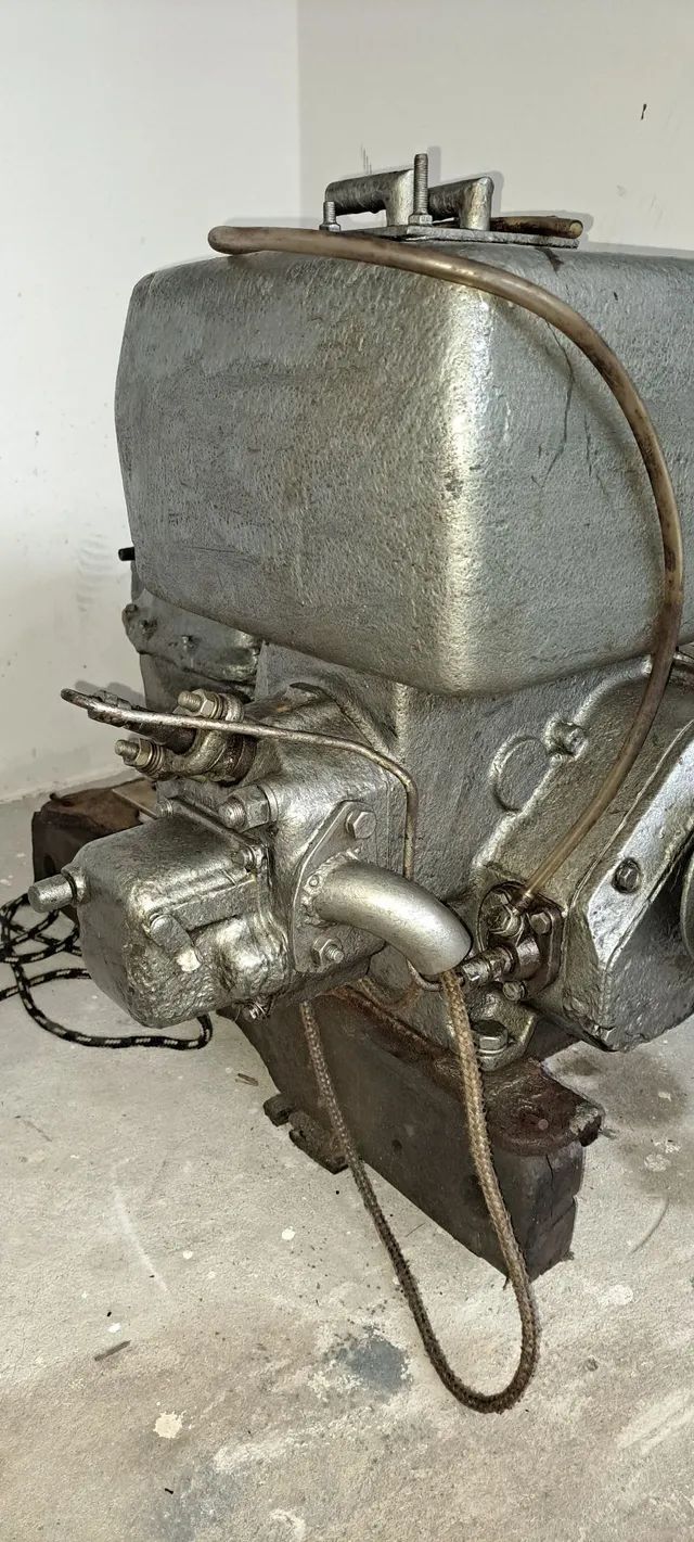 Motor estacionário YANMAR NS B18 de centro para barco com reversor o pecas diversas  - Foto 3
