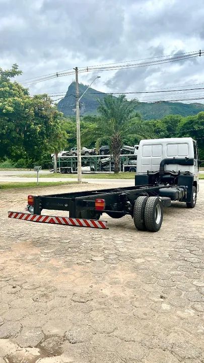 Caminhão Cargo 1119 - 2014 - IPVA 2025 PAGO - Foto 4