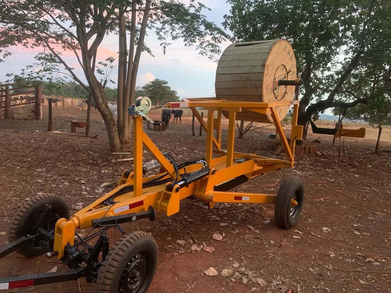 Máquina de enterrar Fibra óptica  - Foto 4