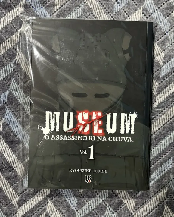 Mangá - Museum - O Assassino Ri na Chuva - Volume 1