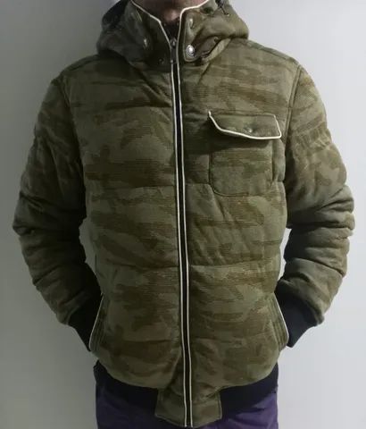 casaco acolchoado com capuz comprado no japao tamanho G 104-112cm