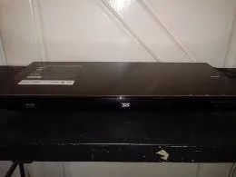 Dvd Sony Blu Ray  3D c/controle remoto   voltagem automática 