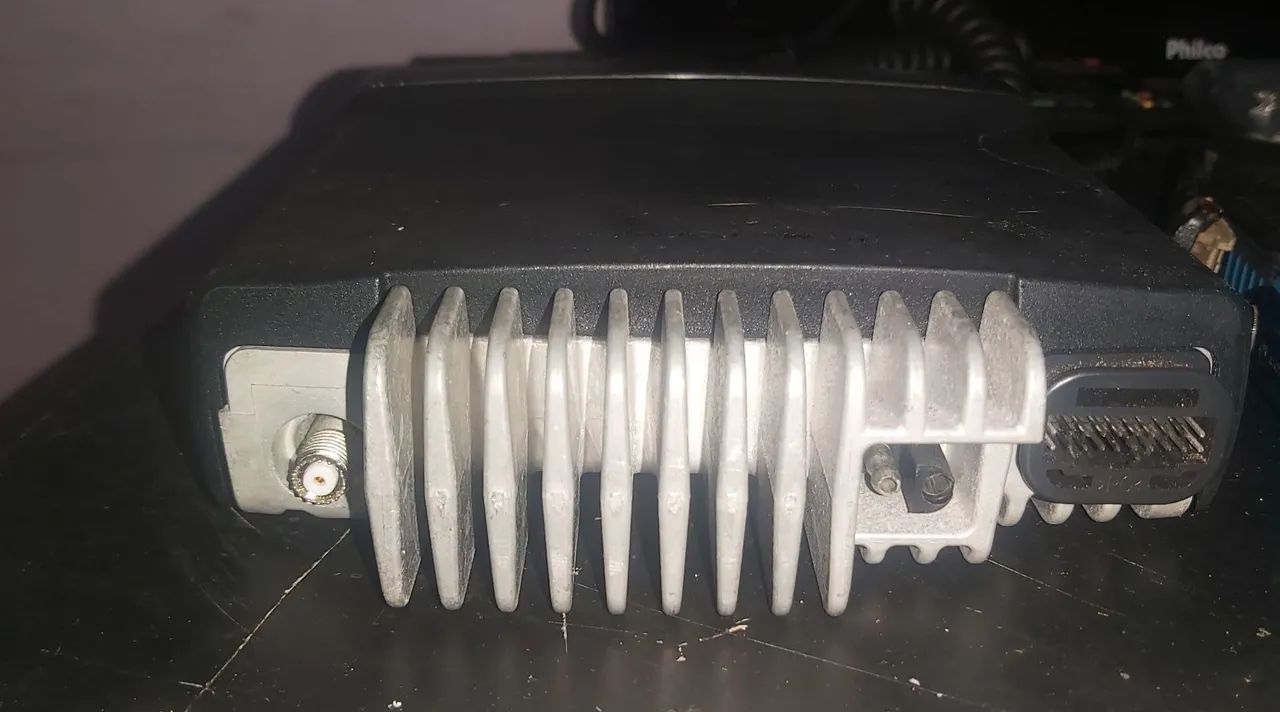 Rádio VHF fixo bancada  PRO5100 - Motorola - Foto 3