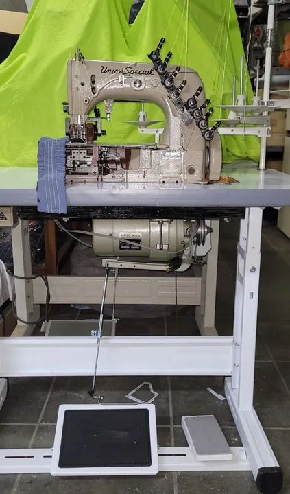 Máquina Union Special 4 agulhas com catraca p cinturas de shorts, agasalhos e calças - Foto 3