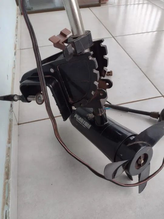 MOTOR DE POPA ELETRICO PHANTON 54 LIBRAS - Foto 2