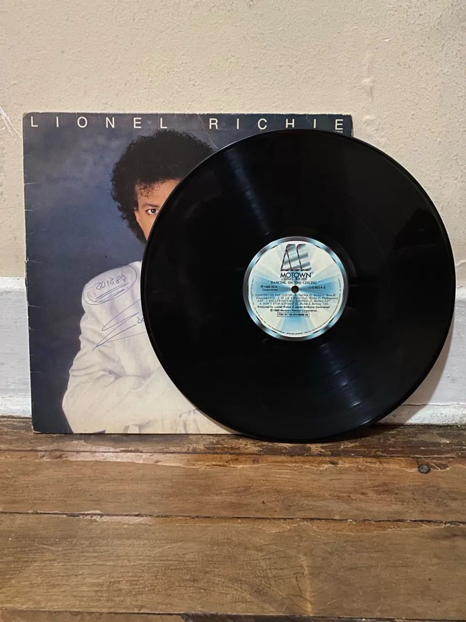 Vinil LP Lionel Richie - Dancing On The Celing - Foto 3