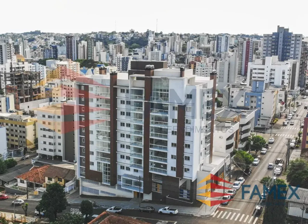 APARTAMENTO PARA LOCAÇÃO TODO MOBILIADO COM 1 SUITE + 2 QUARTOS NO CENTRO - PRÓXIMO AO ANT