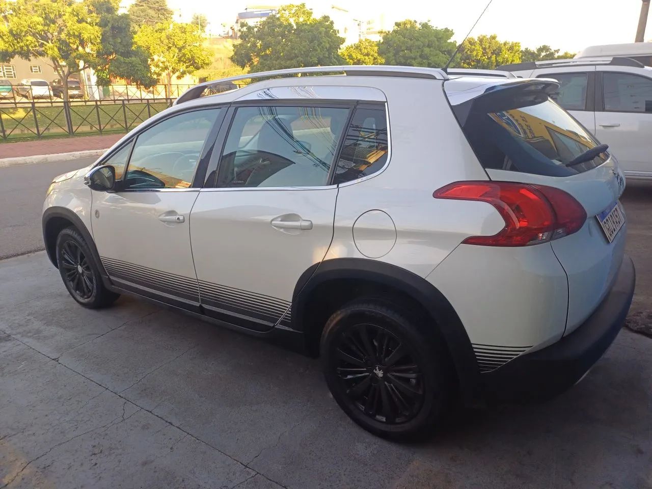 PEUGEOT 2008 1.6 16V 4P FLEX CROSSWAY AUTOMÁTICO - 2017 - Foto 4