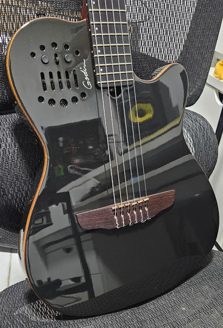 Violão Godin Multiac ACS SA