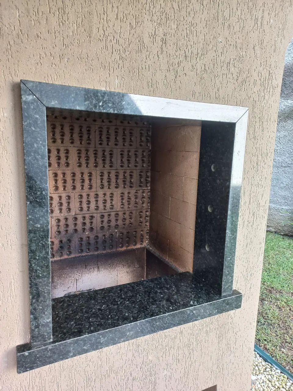 Soleiras e revestimento  em granito sob medida  - Foto 2