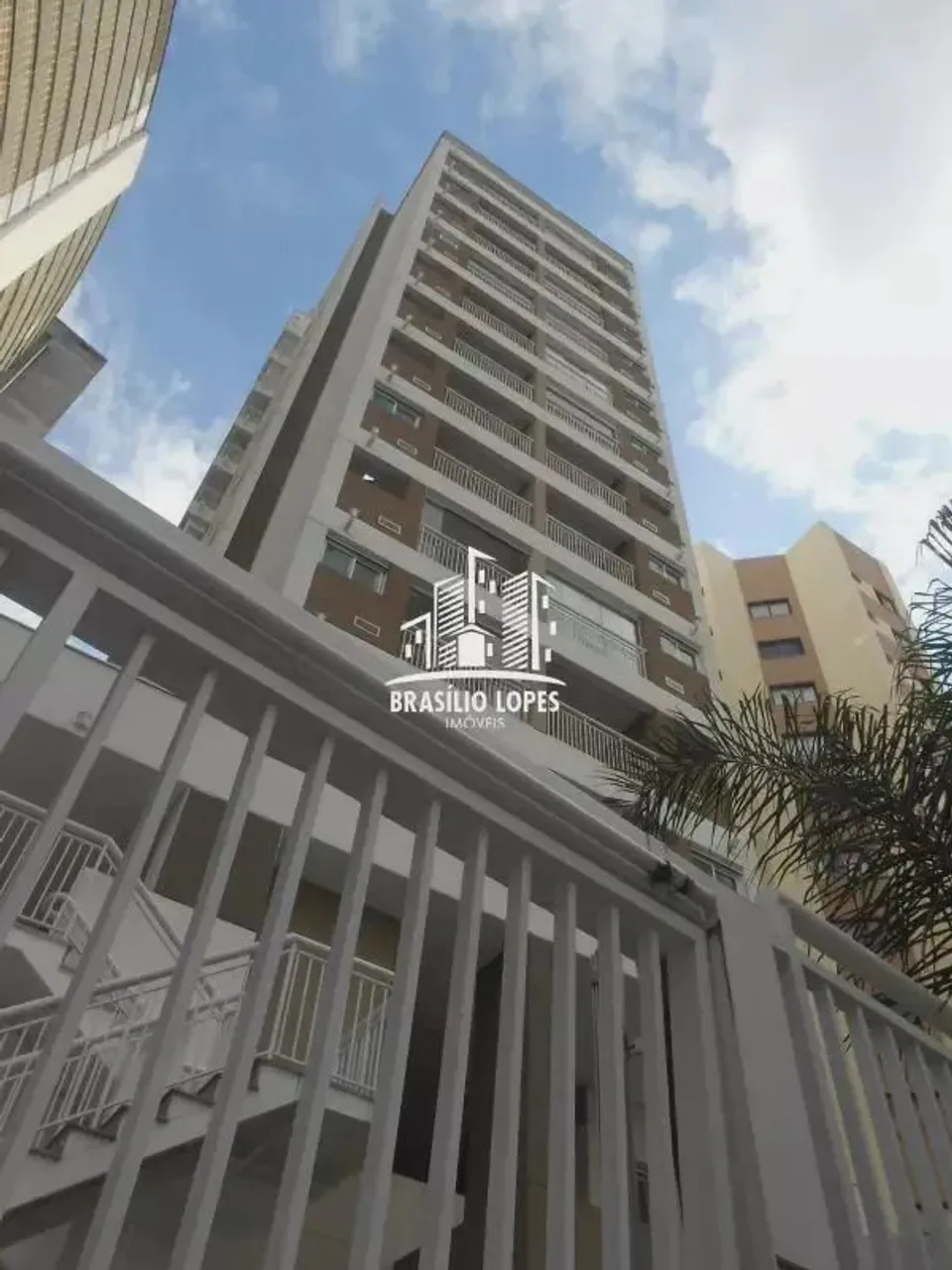 Studio com varanda e vaga de garagem para locação na Bela Vista - São Paulo - SP