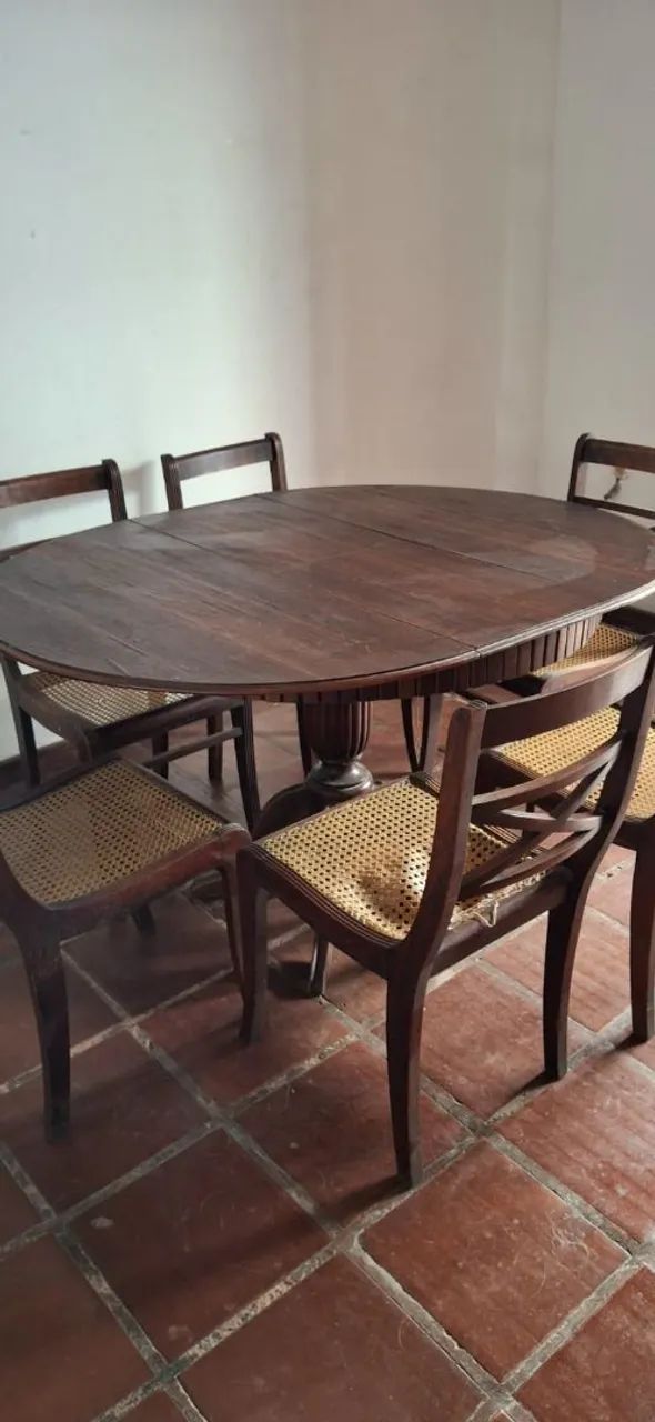 Mesa de Jantar em Madeira Maciça - Foto 4