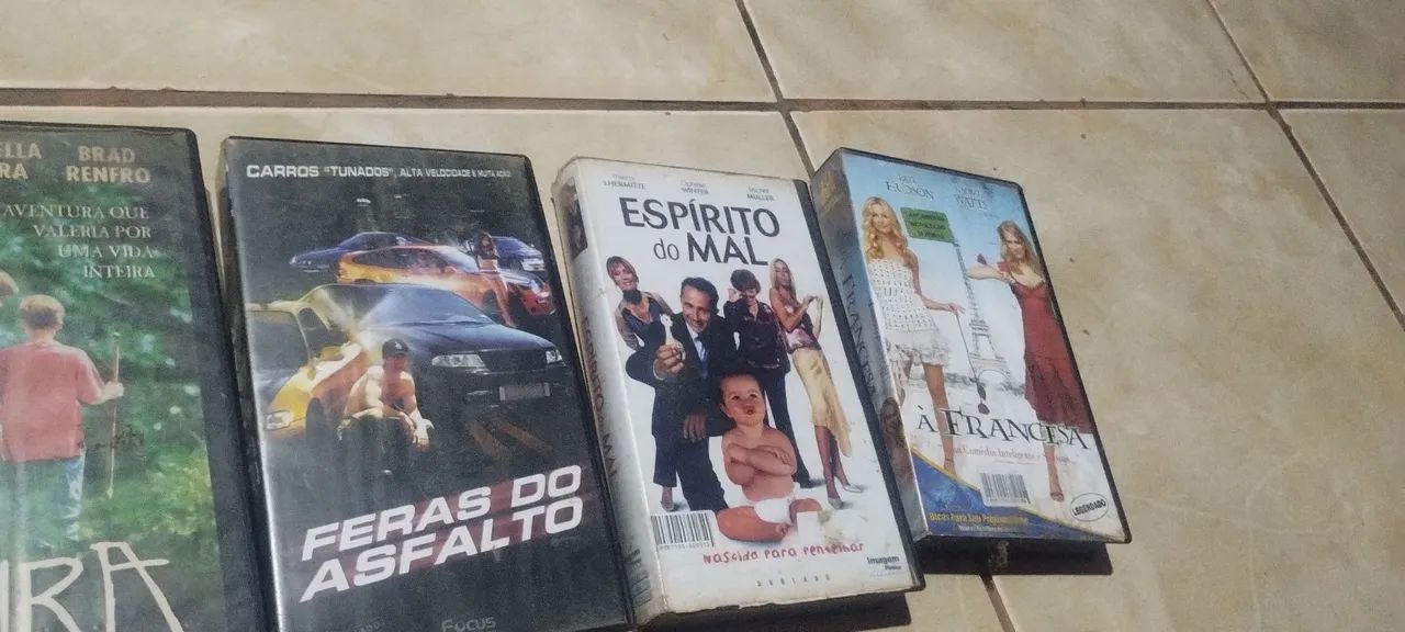 Coleção de Filmes em VHS - Diversos Títulos - Foto 5
