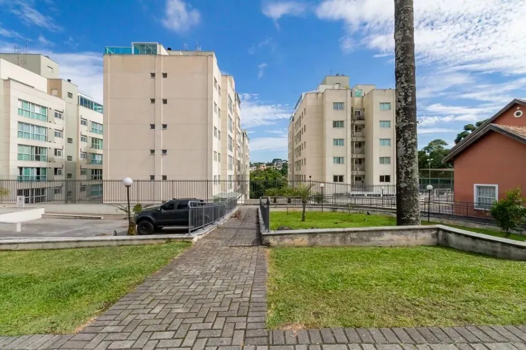 Apartamento com 3 dormitórios para alugar com 128m² no Club San Marino Santa Felicidade