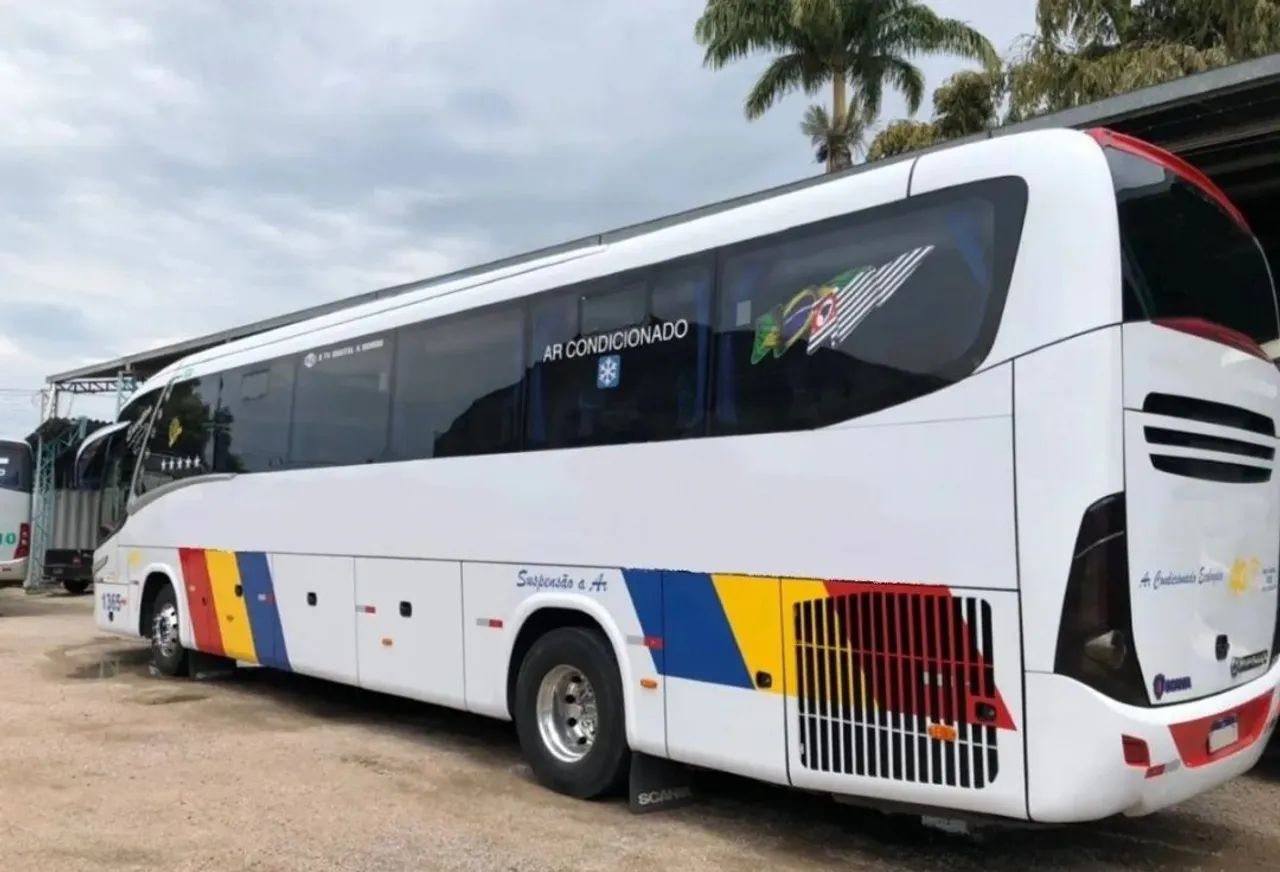 Ônibus Rodoviário G7 Marcopolo Paradiso 1200 - Ano 2017 - Foto 4