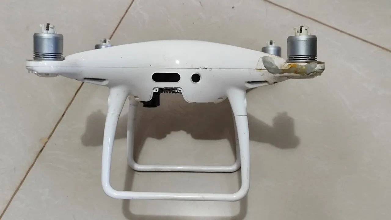 Drone DJi Phantom 4 pro/ só aeronave  - Foto 3