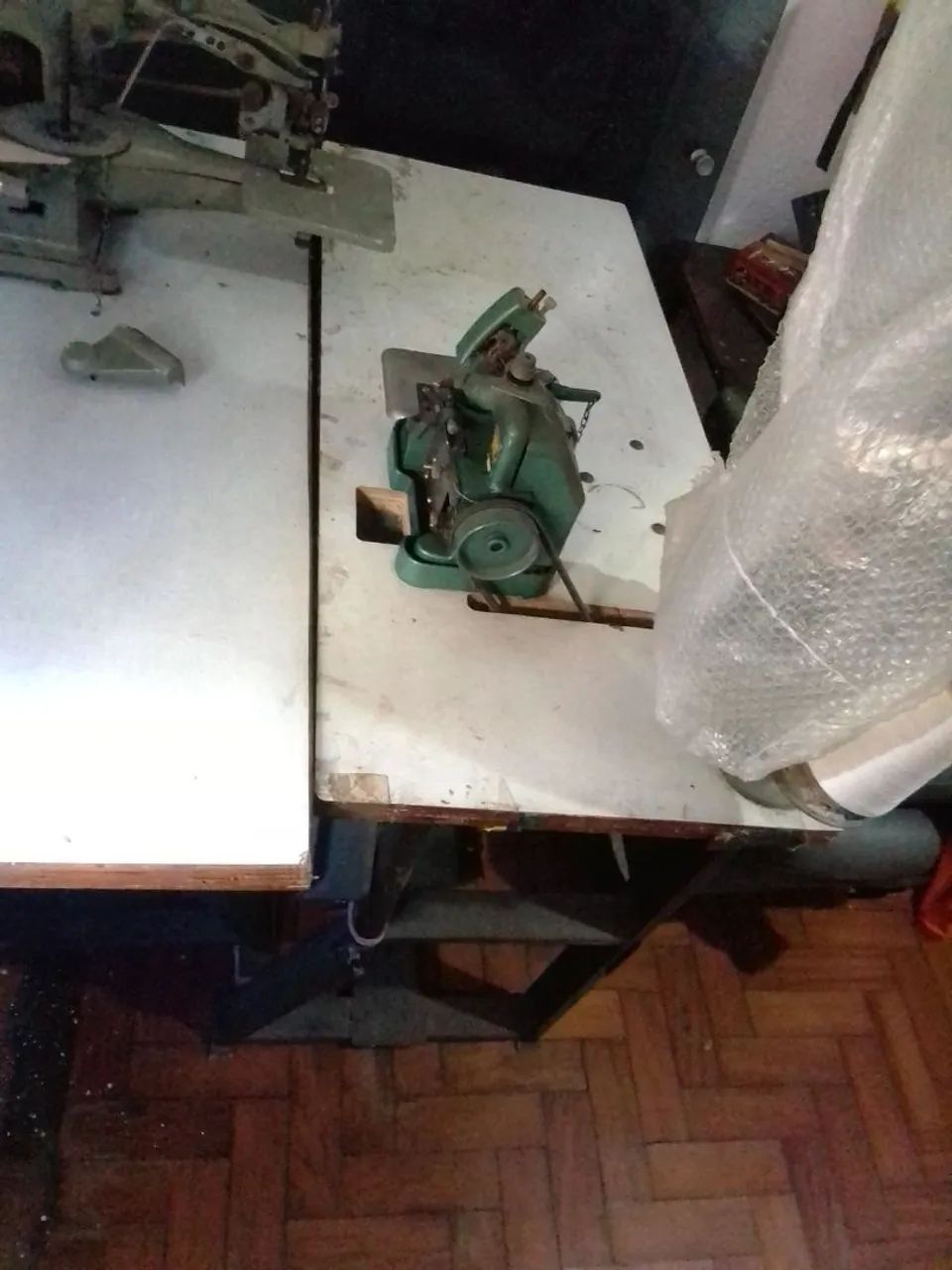 Máquinas de Overloque e Galoneira - Foto 2