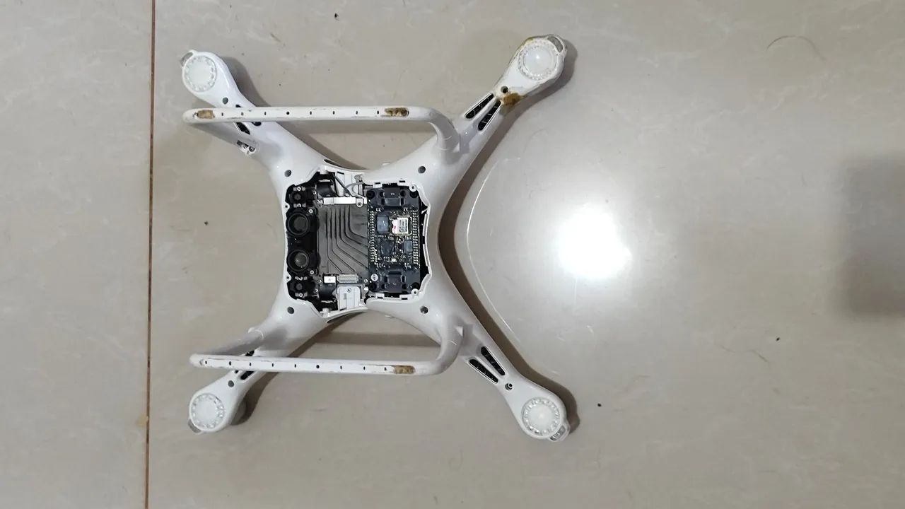 Drone DJi Phantom 4 pro/ só aeronave  - Foto 2