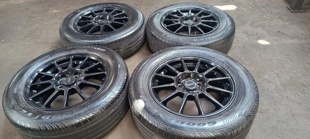 rin Rodas OZ Racing Turismo Vx 47 Aro 15 5x100 Grafite - Muito novas