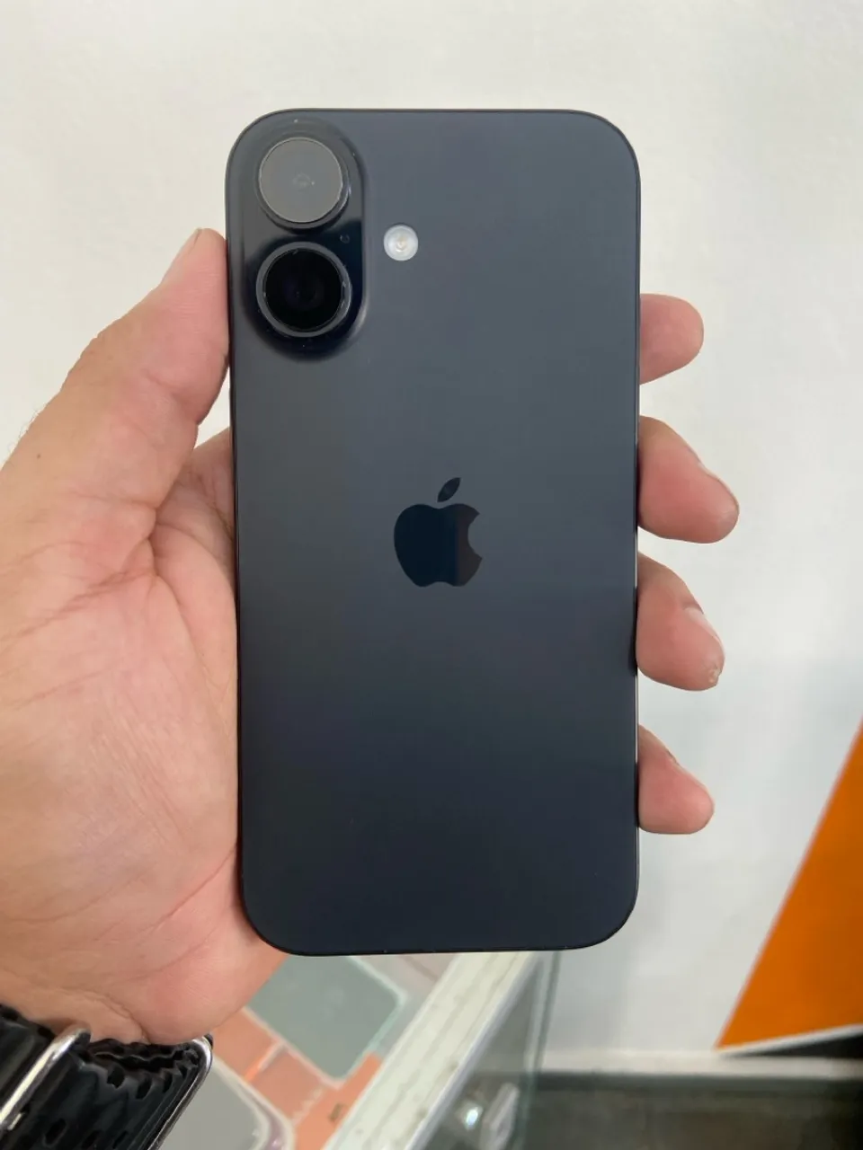 iPhone 16 128gb
