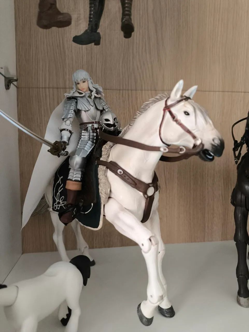 Gutts Figma + Griffith Figma + 2 cavalos Berserk - Foto 3