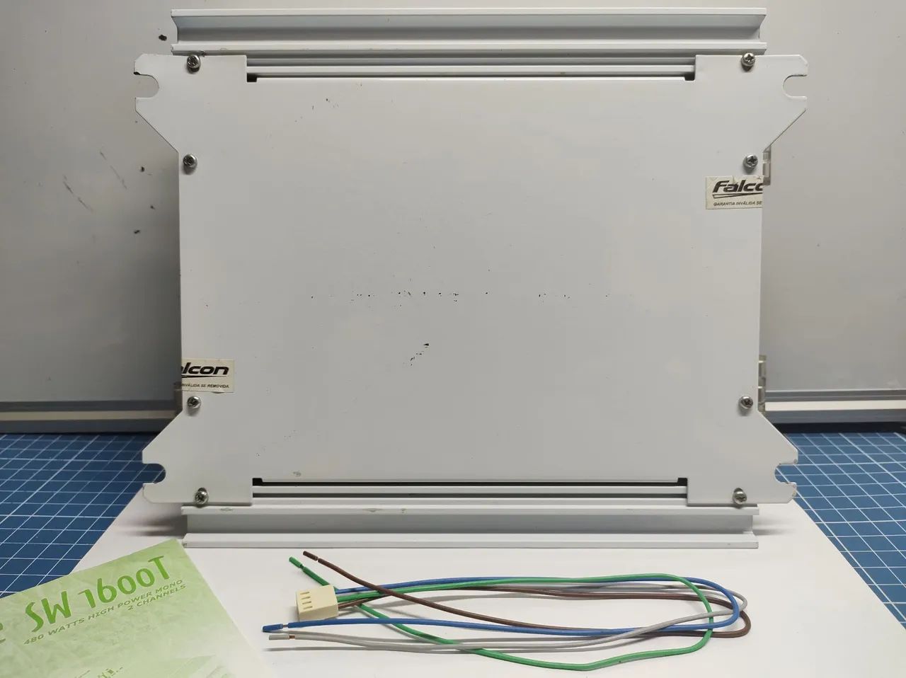 Modulo de Som Automotivo Falcon Mono SW1600T 400WRMS