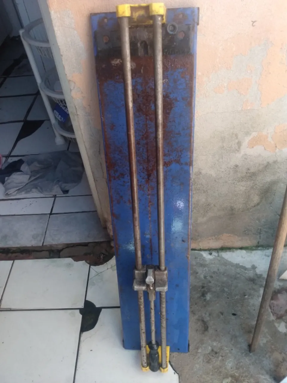 Riscadeira de cerâmica