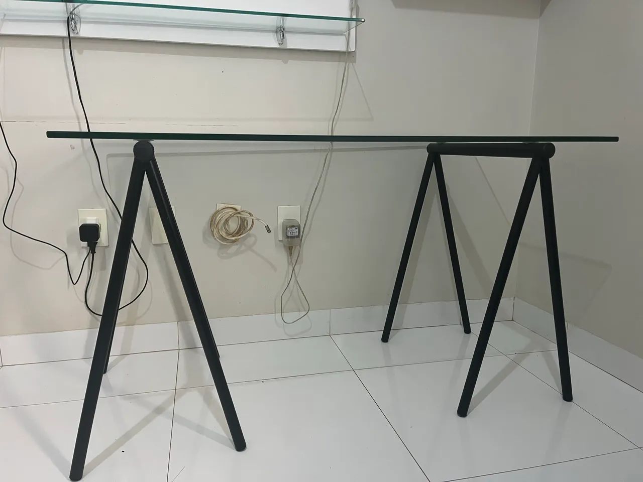 A sua mesa de estudos está aqui  - Foto 3