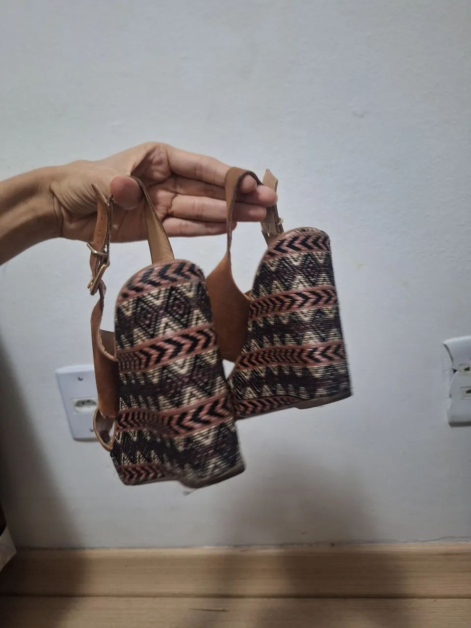 Sandália salto plataforma  - Foto 4