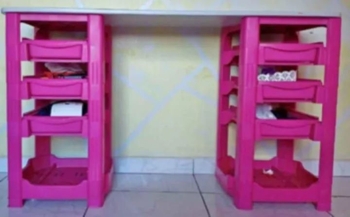 Dompel Manicure Table65082643614466121