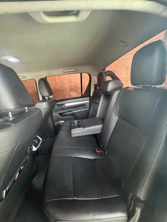 Hilux nova 2018 automática 4x4 Diesel impecável  - Foto 5