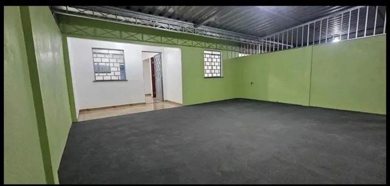 Aluga-se Apartamento de 2 quartos 