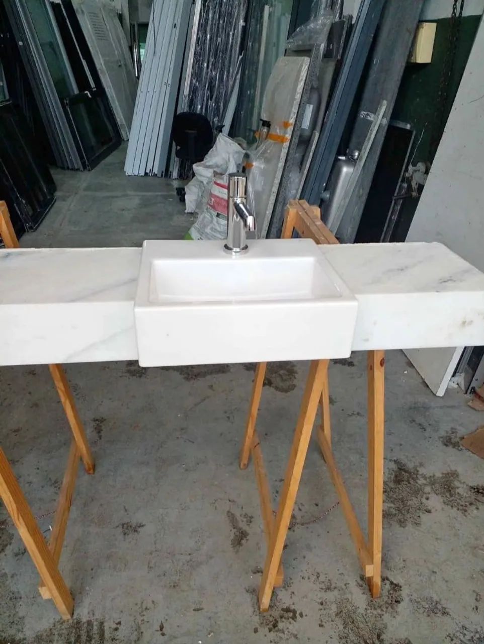 Pia mármore Espírito Santo com cuba semi-encaixe  - Foto 2