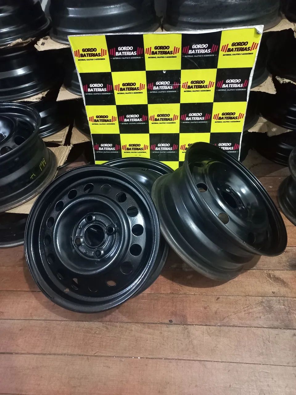 Roda aro 14 Renault Sandero Clio Logan Kangoo. R$179,00 cada roda. Disk entrega 