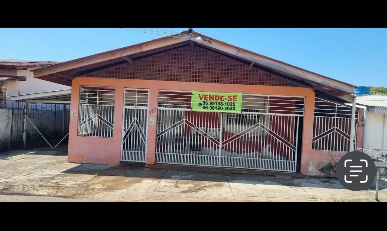3 casas/Área comercial-Buritizal