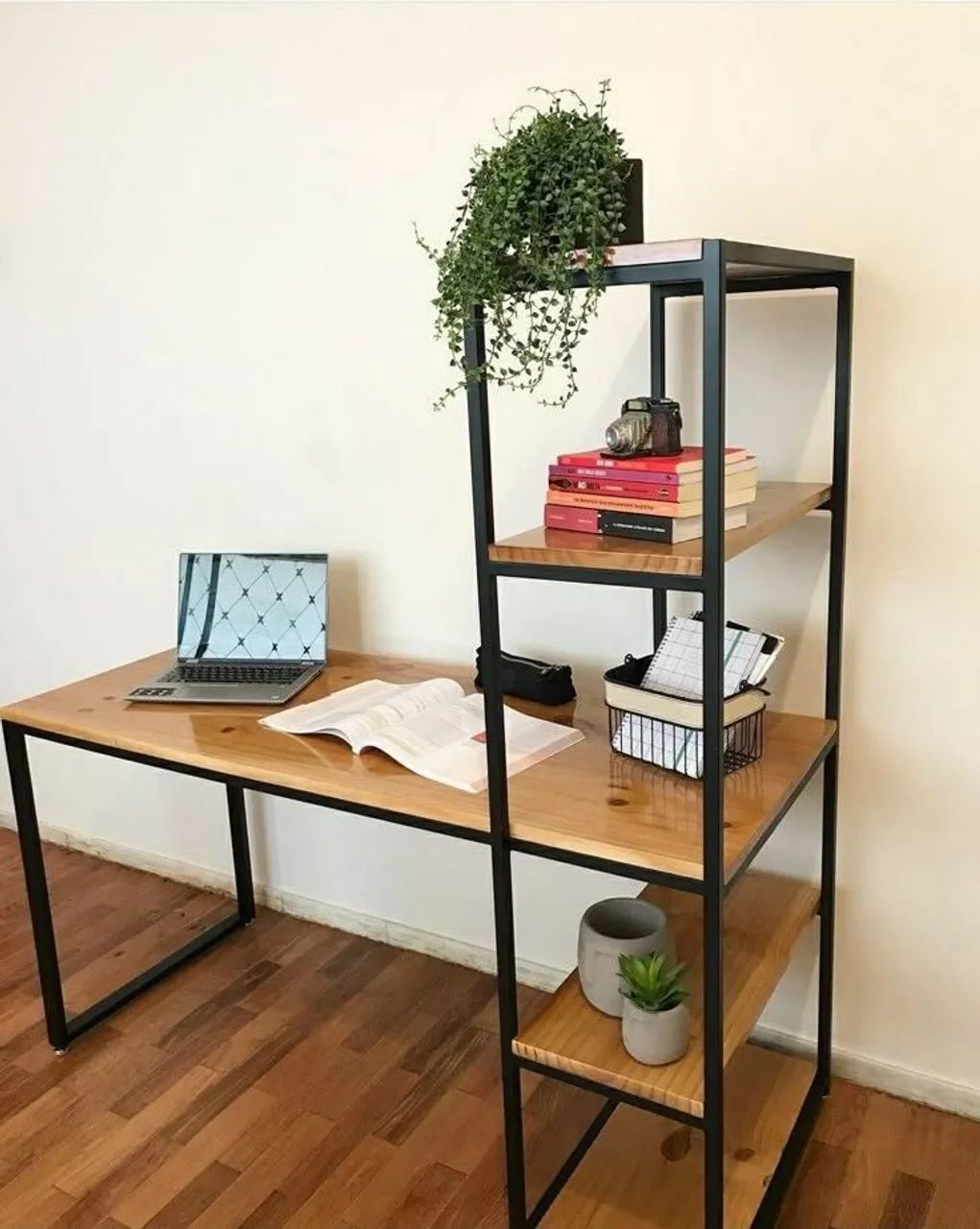 Mesa de Escritório Industrial com Estante
