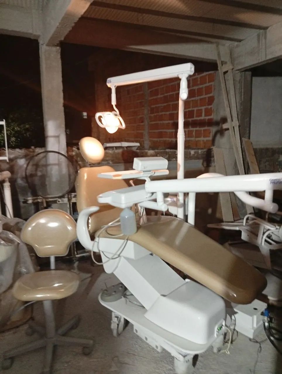 Cadeiras odontológicas reformadas  - Foto 3