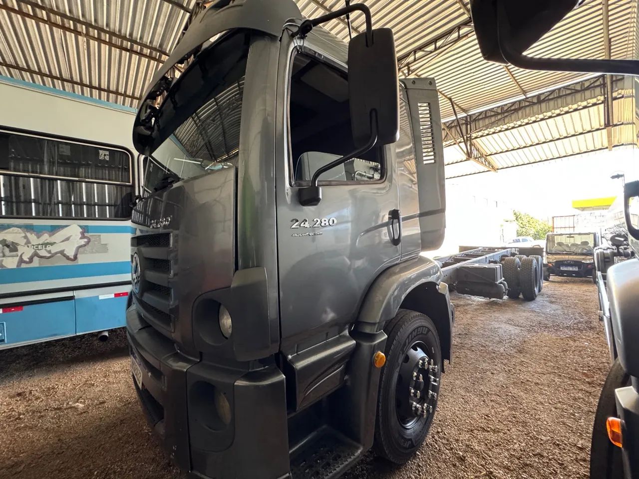 VW Constellation 24.280 - No Chassi - Foto 10