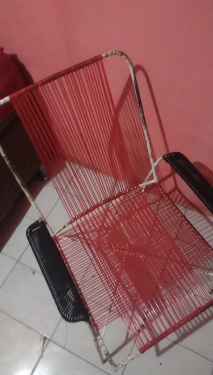 Coloco espaguete em cadeira