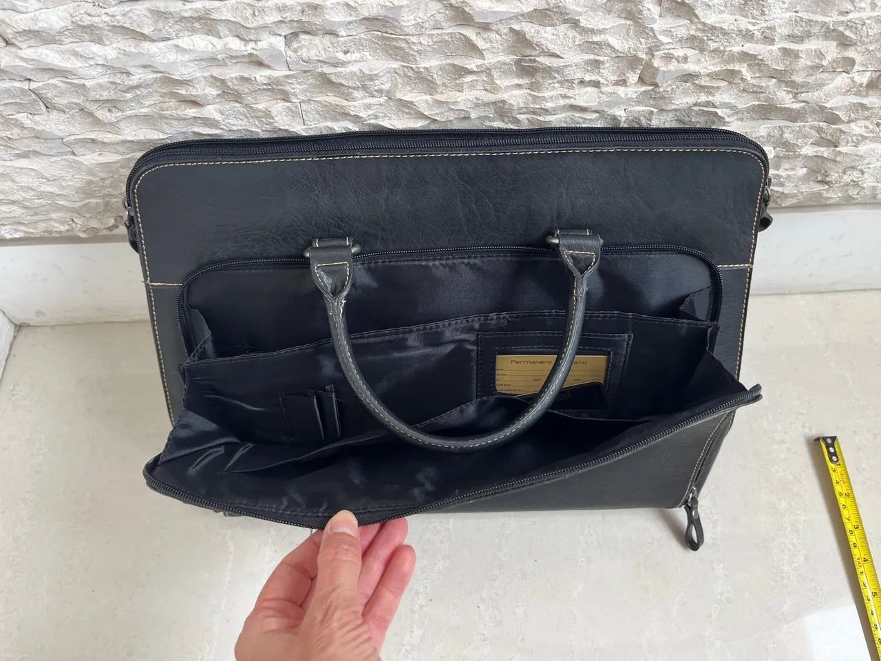 Bolsa maleta laptop couro com alça e divisorias - Foto 4