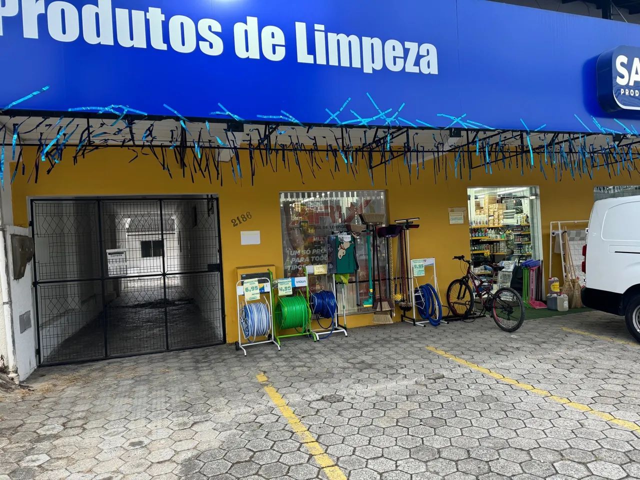 Loja de Produtos de Limpeza na Rua Fátima 2186 Joinville - Foto 3