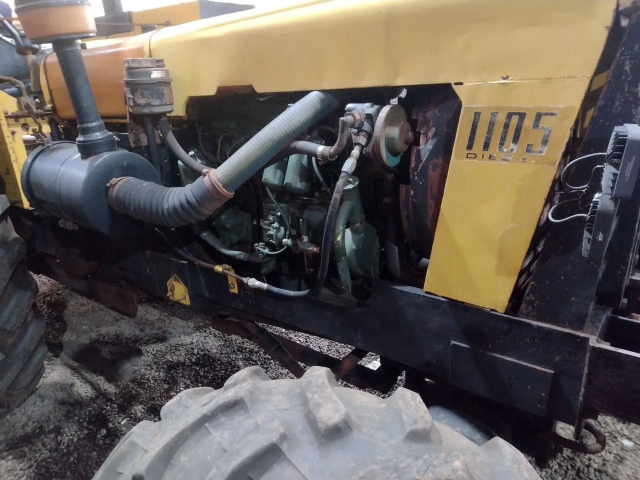 Trator Agrícola 1105 Diesel