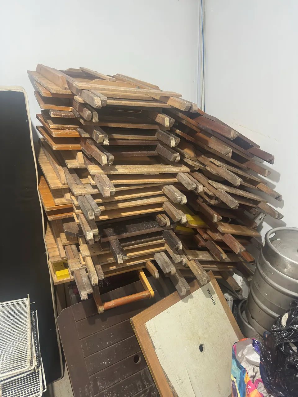 Wooden Table Set for Bars and Restaurants64739714154753121