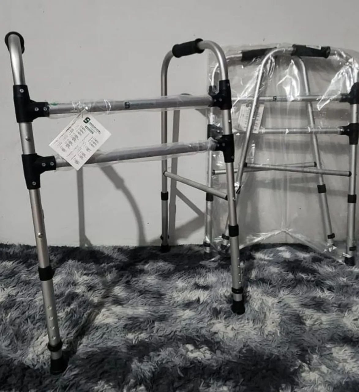 Andador fixo e Articulado 