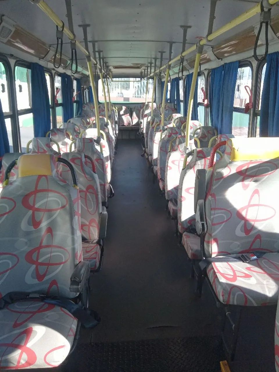 Ônibus comil Svelto