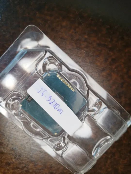 Intel Core i5 3210m para notebook.