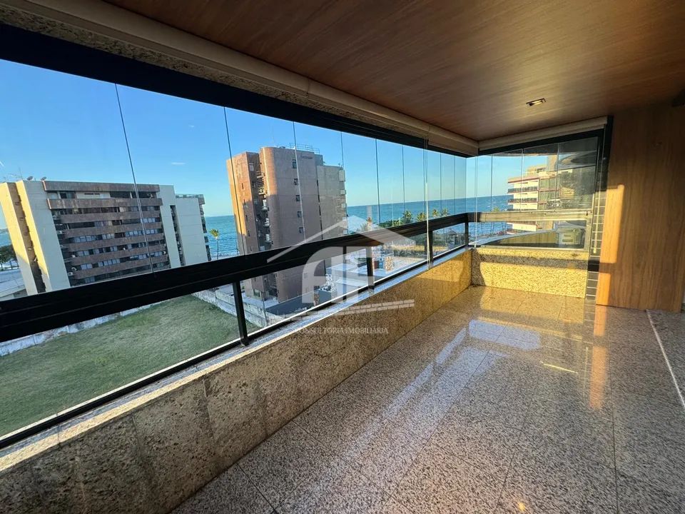 Belíssimo apto NASCENTE com vista permanente para o mar - Edifício Sandro Botticelli.