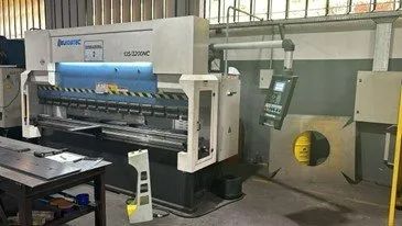 Dobradeira Hidráulica Eurostec 135T x 3200mm CNC| Aceitamos Usada + Financiamos + 60 vezes