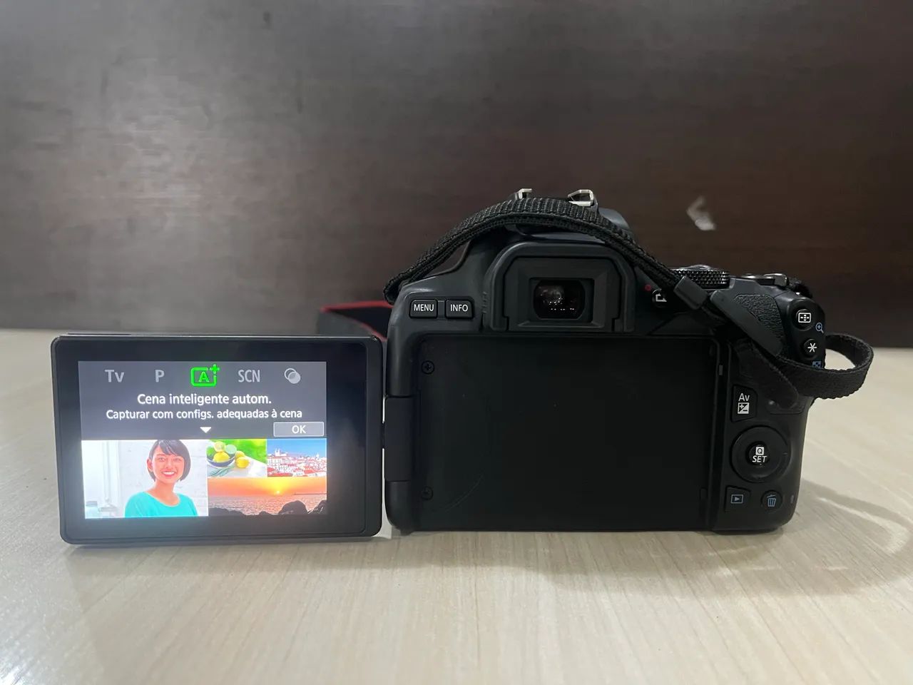 Câmera EOS Rebel SL3 com lente Ef-s 18-55mm - Foto 2