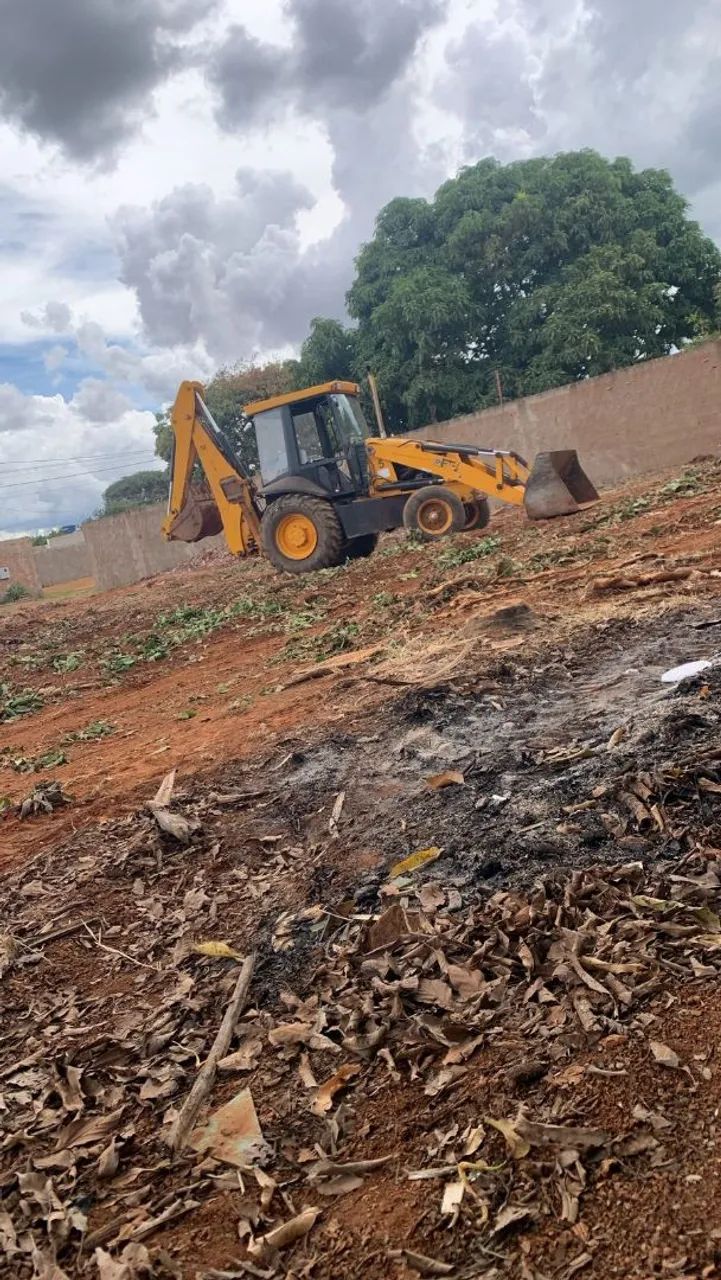 Aluguel de máquina retroescavadeira e areias para construções  - Foto 2